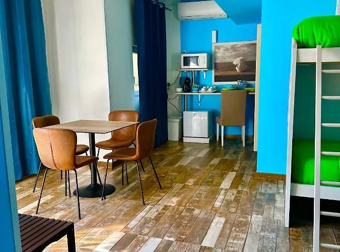 Bed and Breakfast La Casa (adults Only)