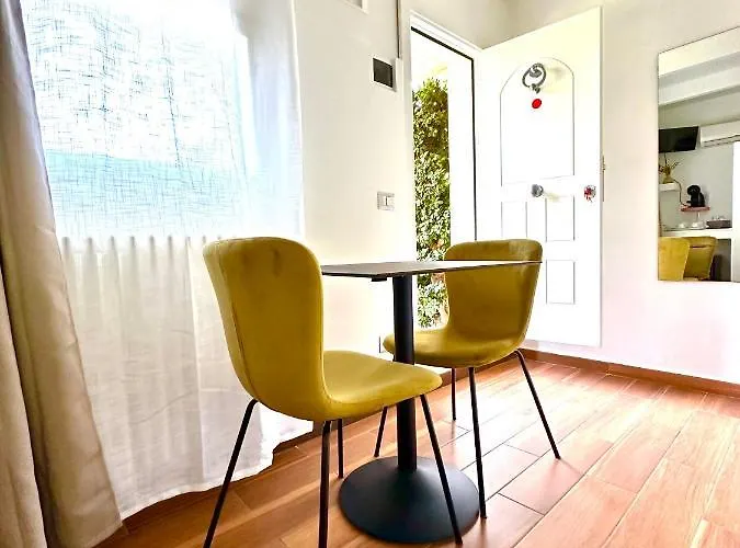 La Casa (adults Only) 住宿加早餐酒店 3*