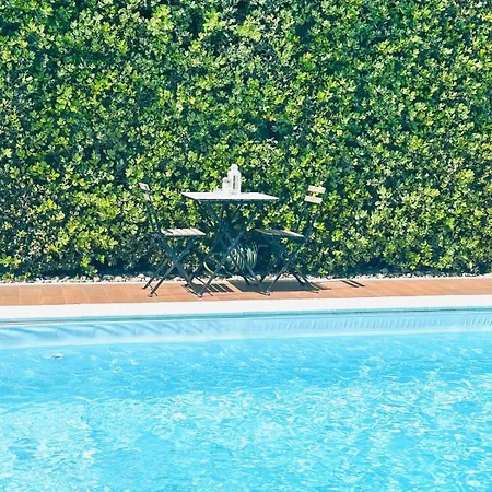 La (adults Only) 3*